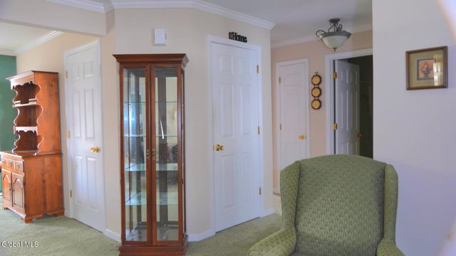 83 Morning Glory Way, Rotterdam, NY 12306