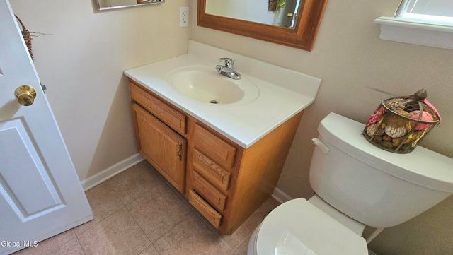 83 Morning Glory Way, Rotterdam, NY 12306