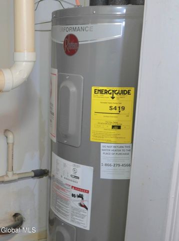 83 Morning Glory Way, Rotterdam, NY 12306