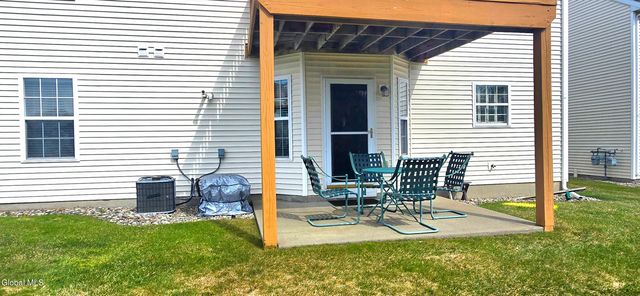 83 Morning Glory Way, Rotterdam, NY 12306