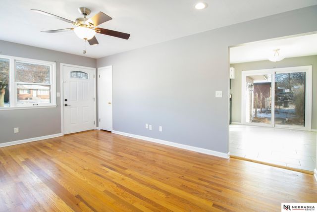 7541 Holdrege Street, Lincoln, NE 68505