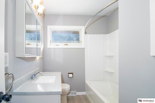 7541 Holdrege Street, Lincoln, NE 68505