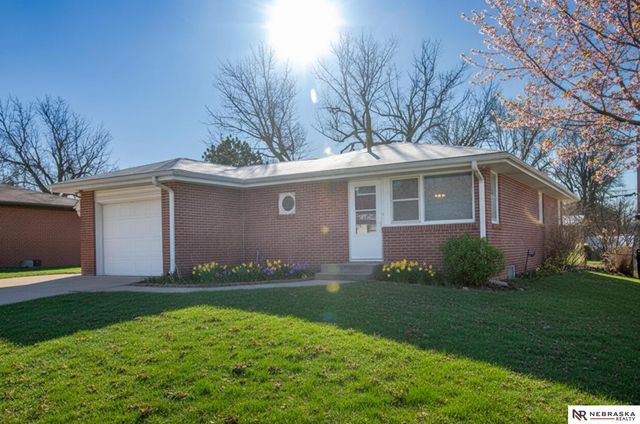 7541 Holdrege Street, Lincoln, NE 68505