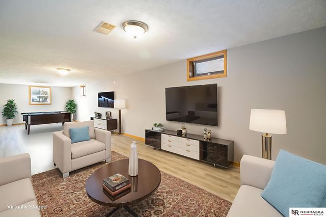 7541 Holdrege Street, Lincoln, NE 68505