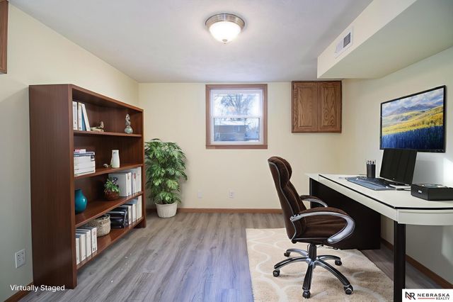 7541 Holdrege Street, Lincoln, NE 68505