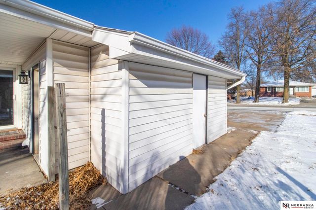 7541 Holdrege Street, Lincoln, NE 68505