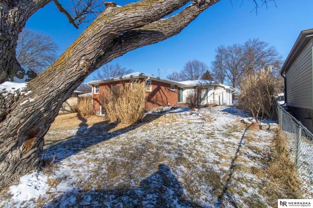 7541 Holdrege Street, Lincoln, NE 68505