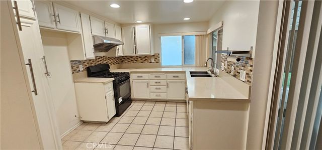 609 Citadel, Walnut, CA 91789