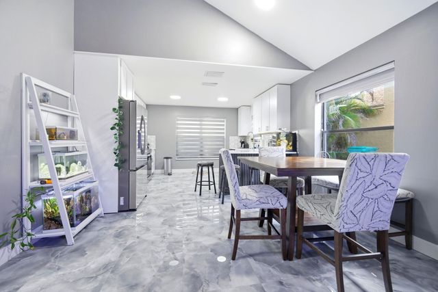 94 Magnolia Circle, Boynton Beach, FL 33436