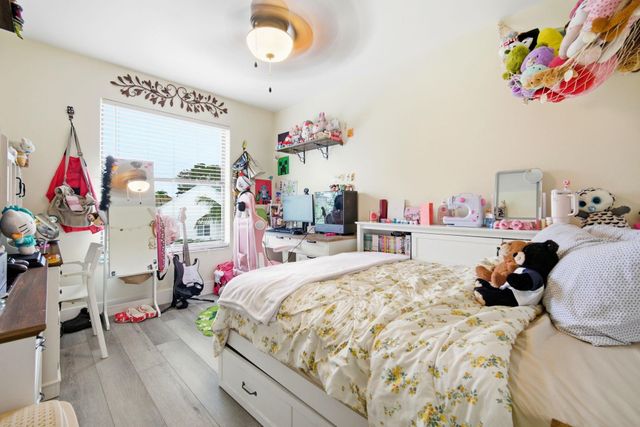 94 Magnolia Circle, Boynton Beach, FL 33436