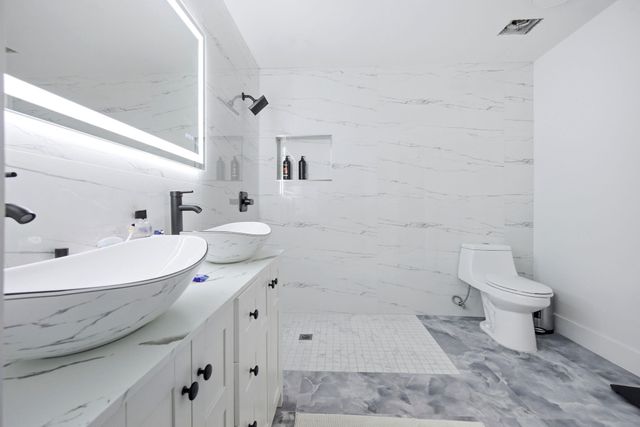 94 Magnolia Circle, Boynton Beach, FL 33436