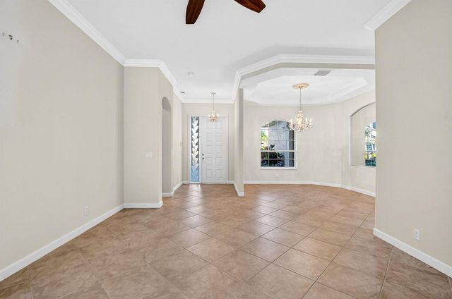 9566 Lantern Bay Circle, West Palm Beach, FL 33411