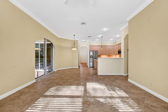 9566 Lantern Bay Circle, West Palm Beach, FL 33411