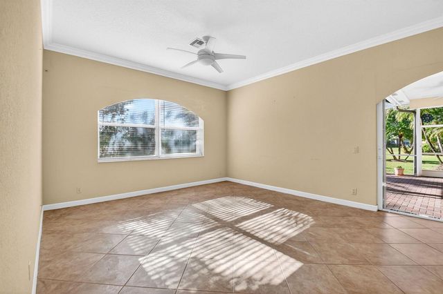 9566 Lantern Bay Circle, West Palm Beach, FL 33411