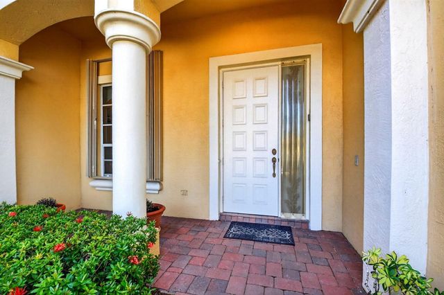 9566 Lantern Bay Circle, West Palm Beach, FL 33411