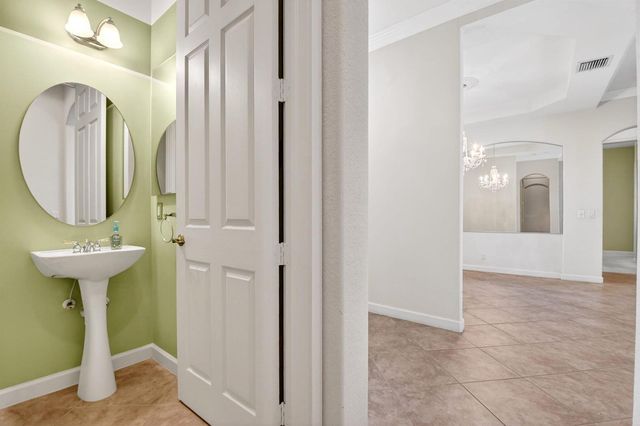 9566 Lantern Bay Circle, West Palm Beach, FL 33411