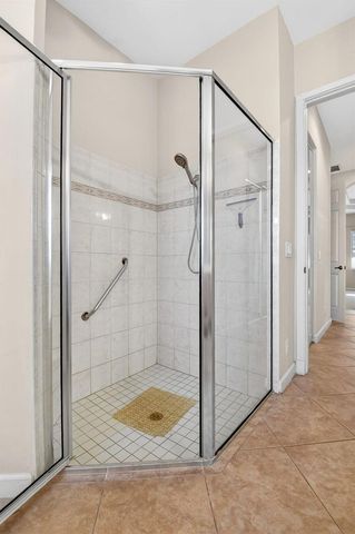 9566 Lantern Bay Circle, West Palm Beach, FL 33411