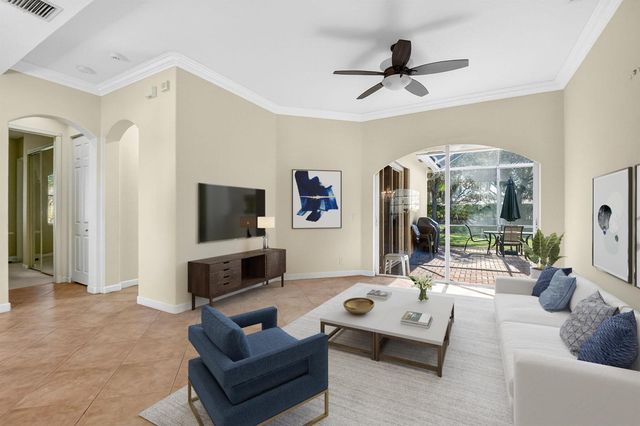 9566 Lantern Bay Circle, West Palm Beach, FL 33411