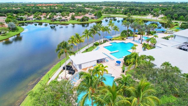 9566 Lantern Bay Circle, West Palm Beach, FL 33411