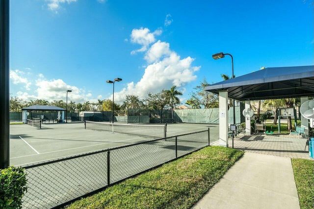 9566 Lantern Bay Circle, West Palm Beach, FL 33411