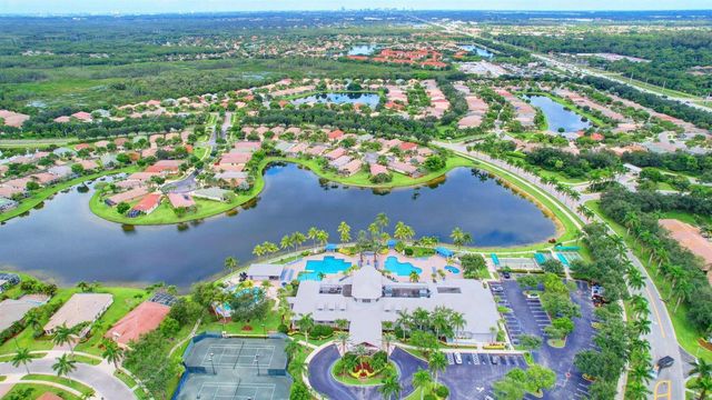 9566 Lantern Bay Circle, West Palm Beach, FL 33411