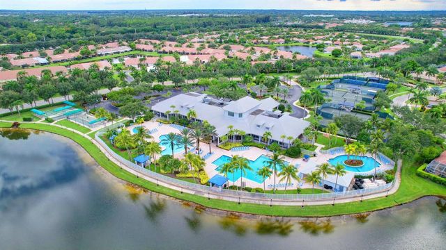 9566 Lantern Bay Circle, West Palm Beach, FL 33411