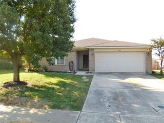 1404 Wenatchee Drive, Krum, TX 76249