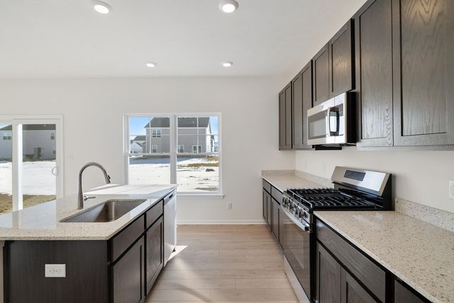 565 E 130th Place, Crown Point, IN 46307