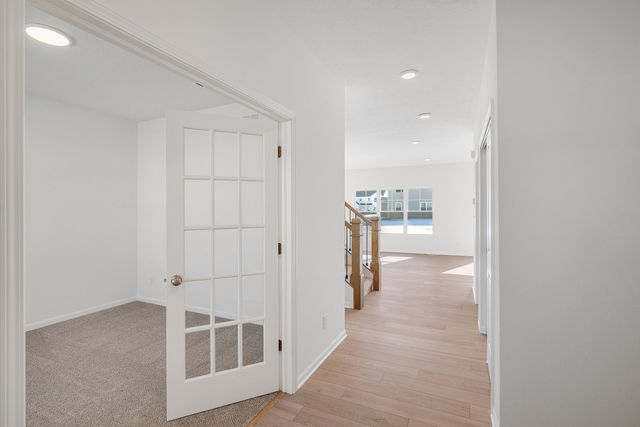 565 E 130th Place, Crown Point, IN 46307