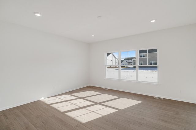 565 E 130th Place, Crown Point, IN 46307