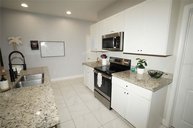 1271 NW LEONARDO CIRCLE, Port St Lucie, FL 34986