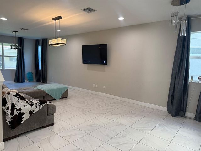 1271 NW LEONARDO CIRCLE, Port St Lucie, FL 34986