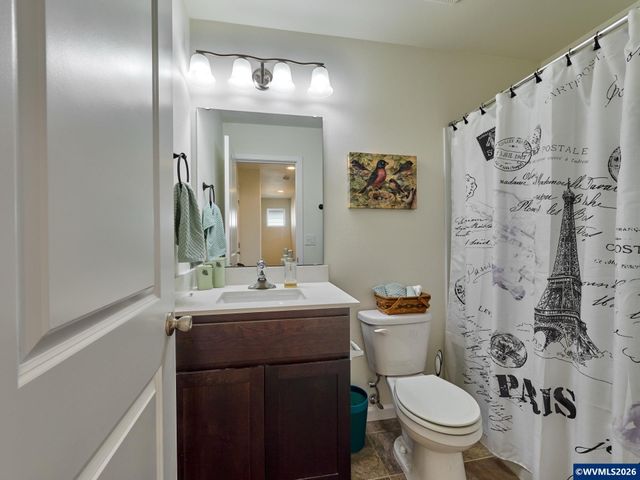 1986 NW 23rd St, Mcminnville, OR 97128