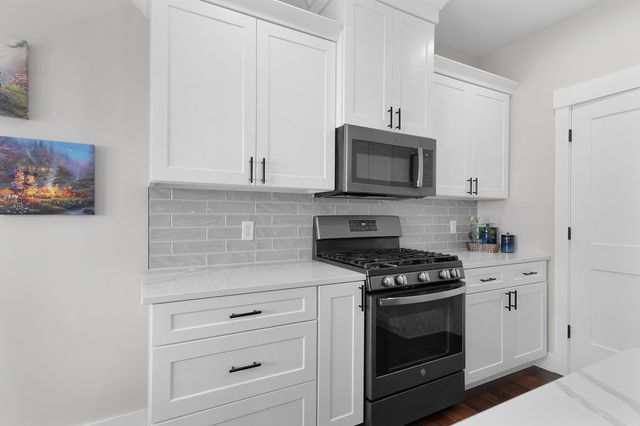 6564 Sheldon Crossing Drive, Hudsonville, MI 49426