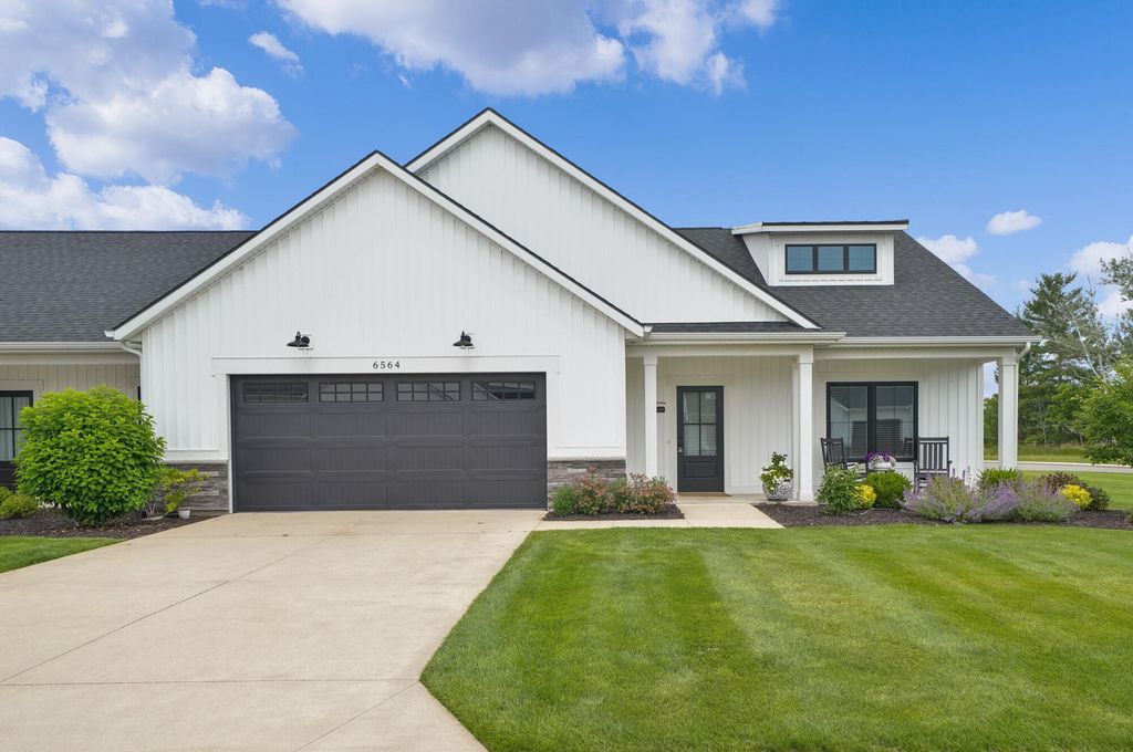 6564 Sheldon Crossing Drive, Hudsonville, MI 49426