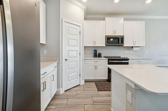 9822 LITTLE BLUESTEM DRIVE, Land O Lakes, FL 34637