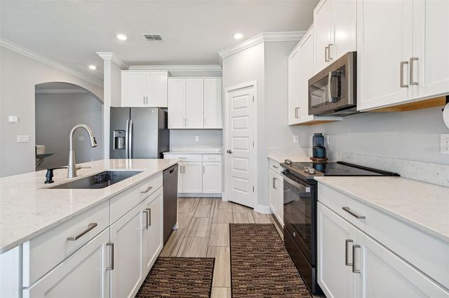 9822 LITTLE BLUESTEM DRIVE, Land O Lakes, FL 34637