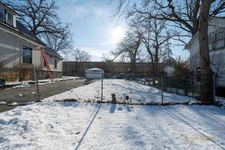 15 Lake Street, Lake Zurich, IL 60047