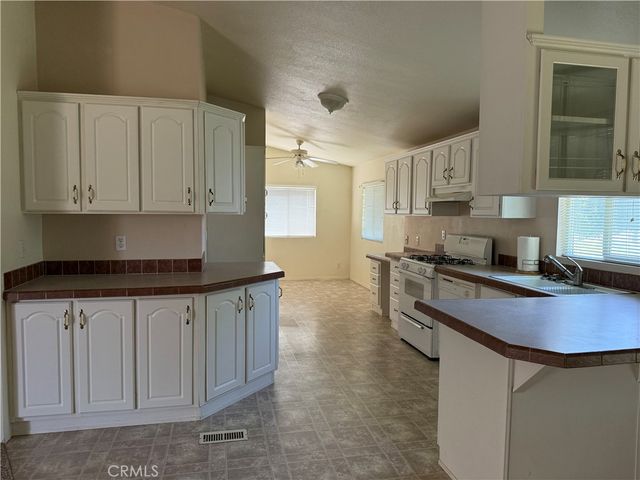 22576 Finnell Ave, Corning, CA 96021