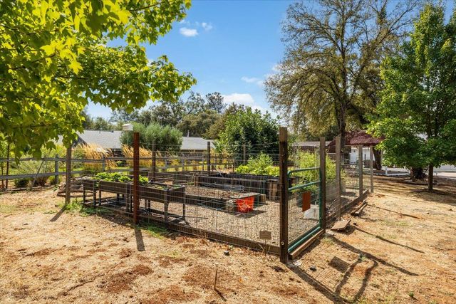 3920 Crosswood Dr, Shingle Springs, CA 95682