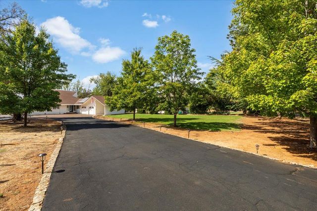 3920 Crosswood Dr, Shingle Springs, CA 95682
