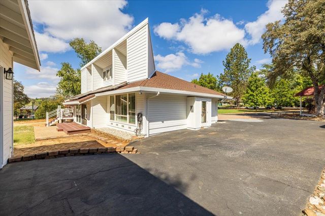 3920 Crosswood Dr, Shingle Springs, CA 95682