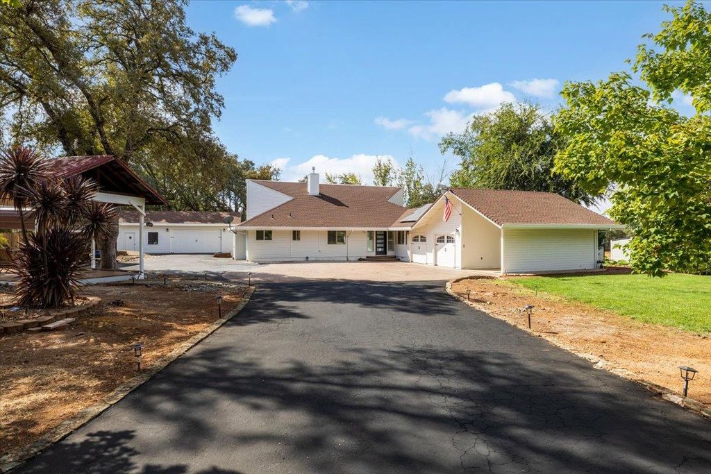 3920 Crosswood Dr, Shingle Springs, CA 95682