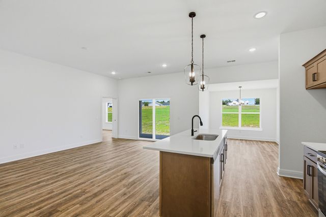 402 Marcella Court, Dickson, TN 37055