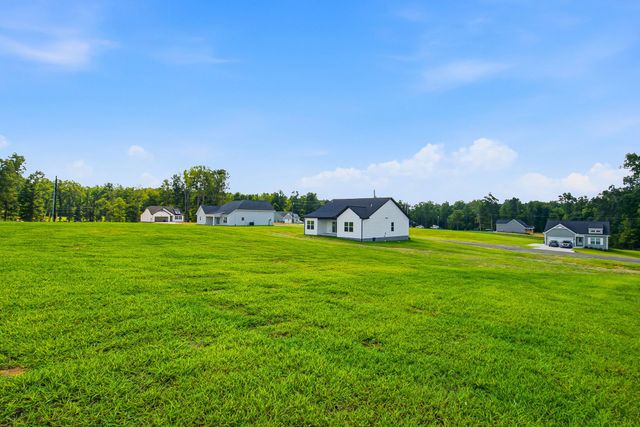 402 Marcella Court, Dickson, TN 37055