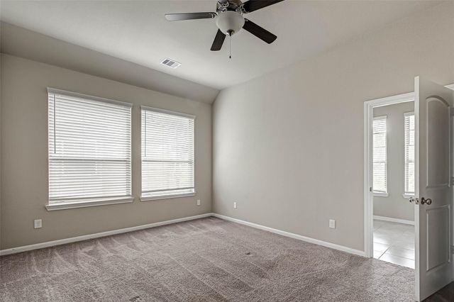315 Biltmore Loop, Montgomery, TX 77316