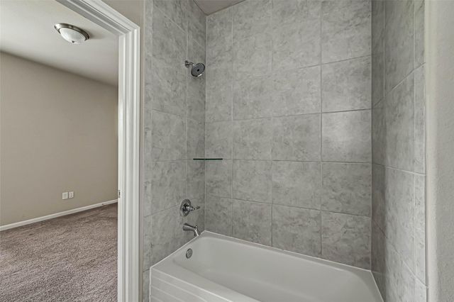 315 Biltmore Loop, Montgomery, TX 77316