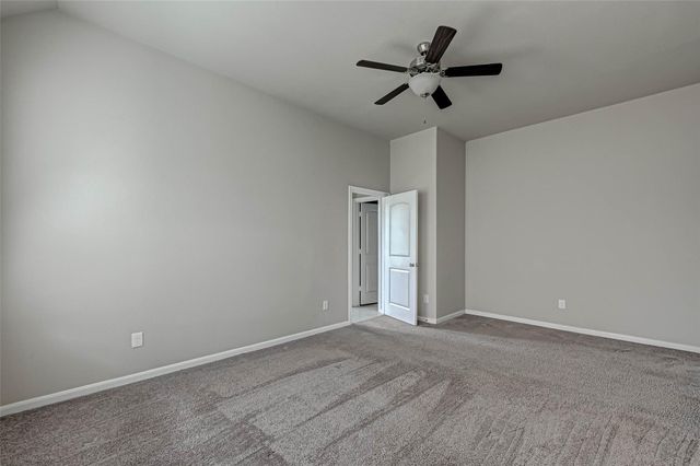 315 Biltmore Loop, Montgomery, TX 77316