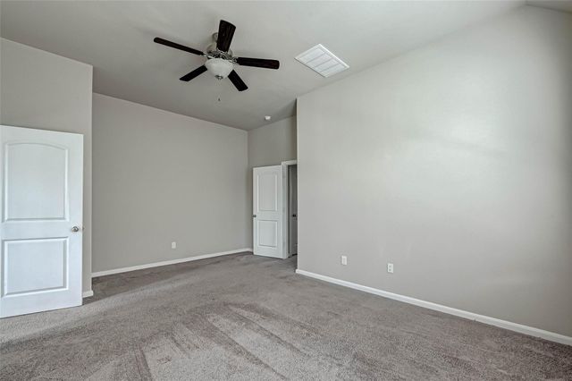 315 Biltmore Loop, Montgomery, TX 77316