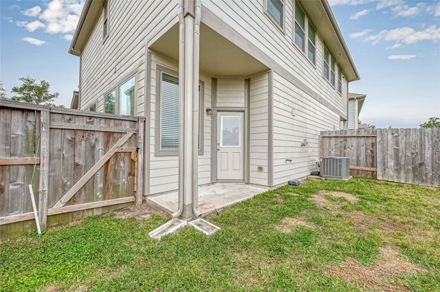 315 Biltmore Loop, Montgomery, TX 77316